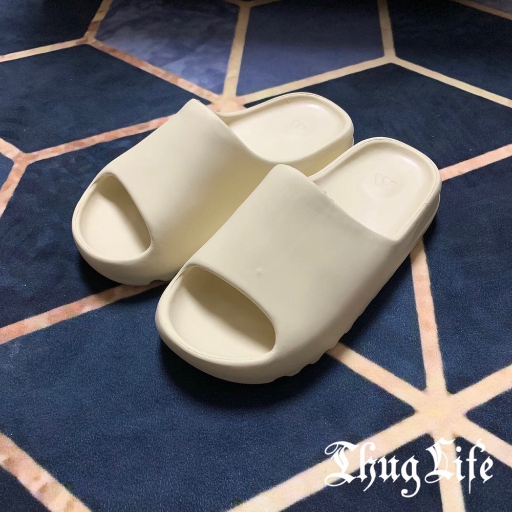 Adidas Yeezy Slide Bone Size 10 FW6345 100% Authentic